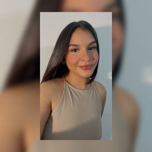 Meet your Posher, Valeria claret